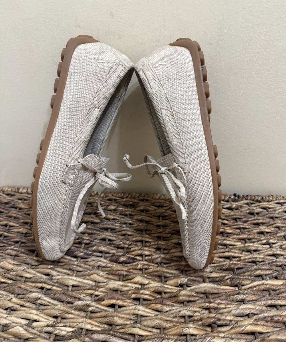 Vivaia Square Toe Jackie Beige Old Money Quiet Luxury Sz 9